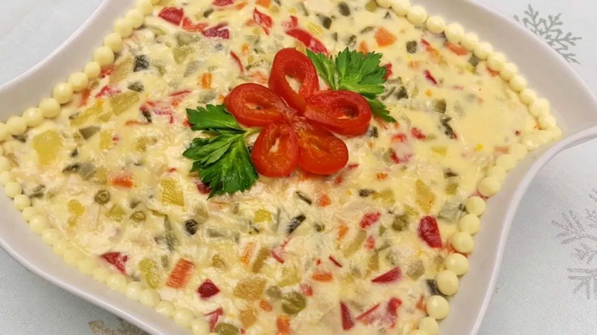 Trei rețete diferite de salată de Boeuf. Toate sunt delicioase