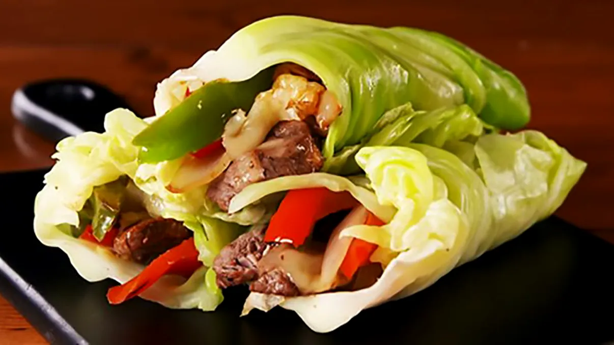 Și americanii au sarmalele lor: de ce ajută la dietă aceste creații culinare