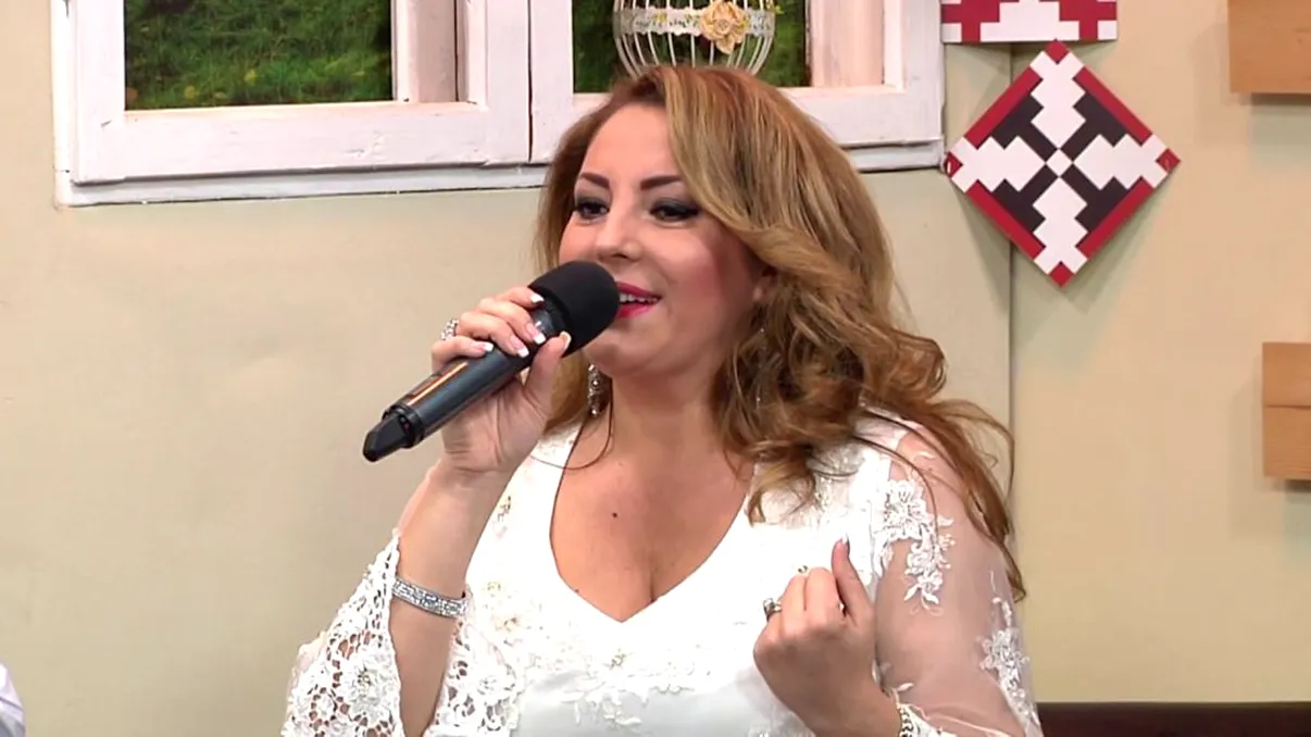 Ce se întâmplă cu Angela Rusu, după ce i-a ars restaurantul. Artista a plecat din țară