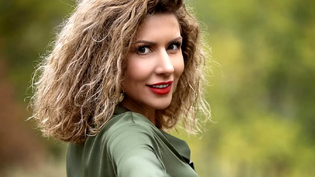 Carmen Brumă și-a șocat fanii. Cum s-a pozat soția lui Mircea Badea, deși afară sunt temperaturi negative