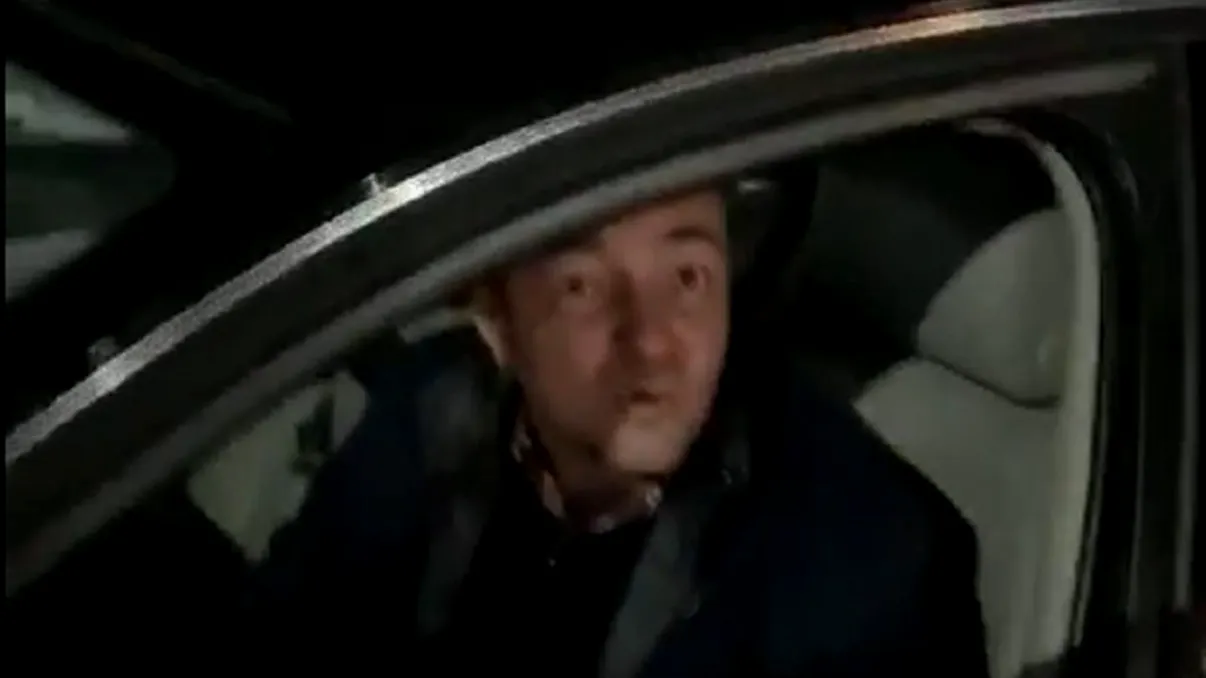 Cine este polițistul care a îndrăznit să îl înfrunte pe deputatul PSD, pe Aeroportul din Suceava. Oamenii cred că nu va rămâne nepedepsit