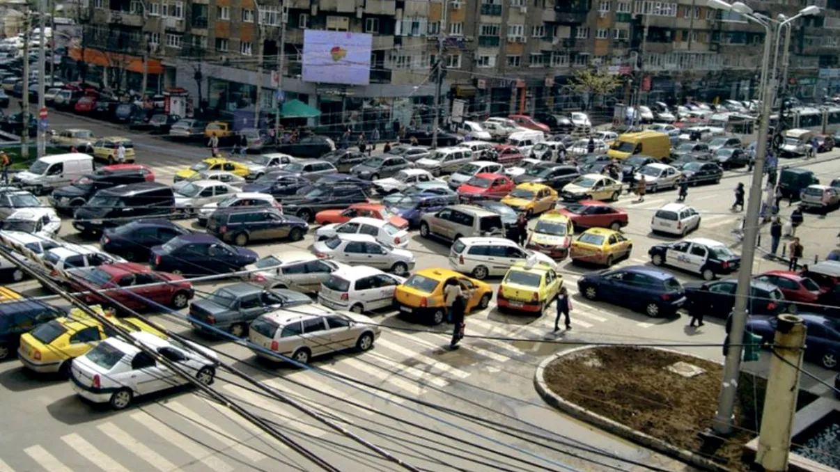 În ce oraș se interzic mașinile mai vechi de 10 ani. Amenzi usturătoare pentru șoferi