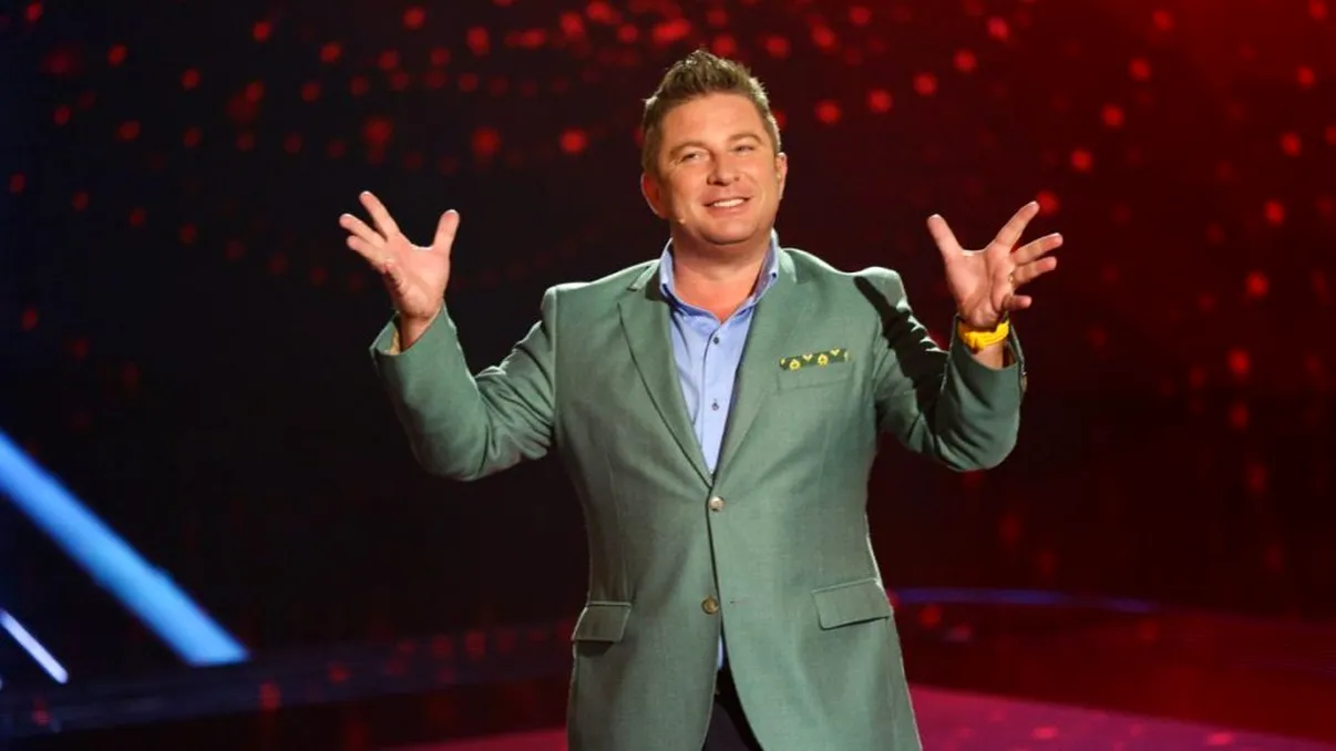Cu cine este căsătorit Pavel Bartoș. Iată cu ce se ocupă soția vedetei PRO TV