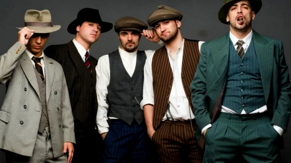 Ce fac azi foștii colegi ai lui Smiley. Din ce trăiesc membrii trupei Simplu