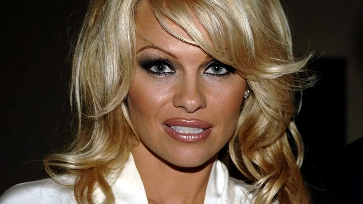 Pamela Anderson a divorțat după 12 zile de la nuntă. Care a fost motivul