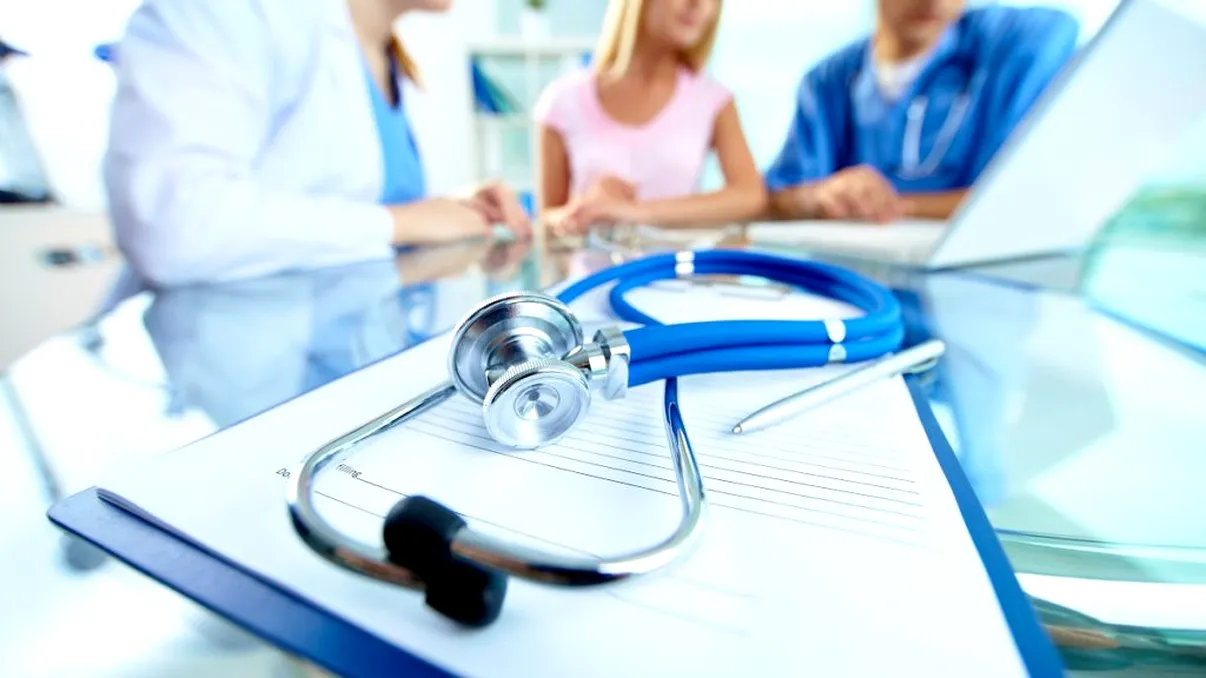 Primești îngrijiri medicale în România, dacă nu ești asigurat, în perioada ordonanțelor militare?