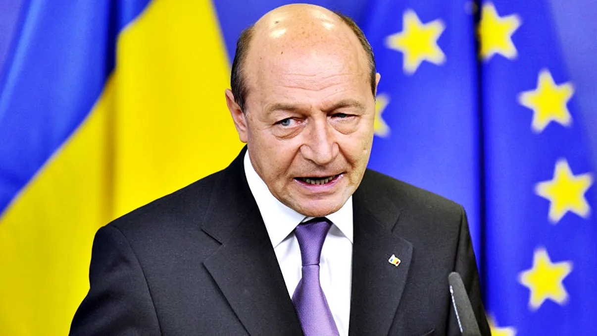 Traian Băsescu, apel către Klaus Iohannis, înainte de a semna decretul pentru prelungirea stării de urgență