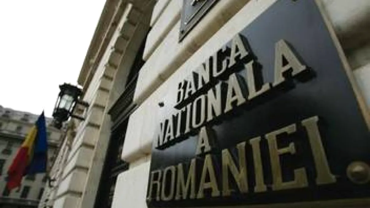 Decizia istorică BNR pentru toți care au card bancar și carduri la bănci