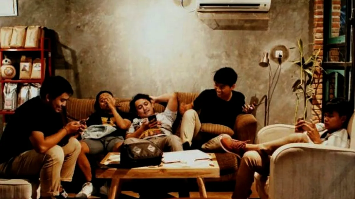 Cât timp ar trebui să stea românii în case până la evitarea oricărui pericol. Anunțul oficial de la autorități