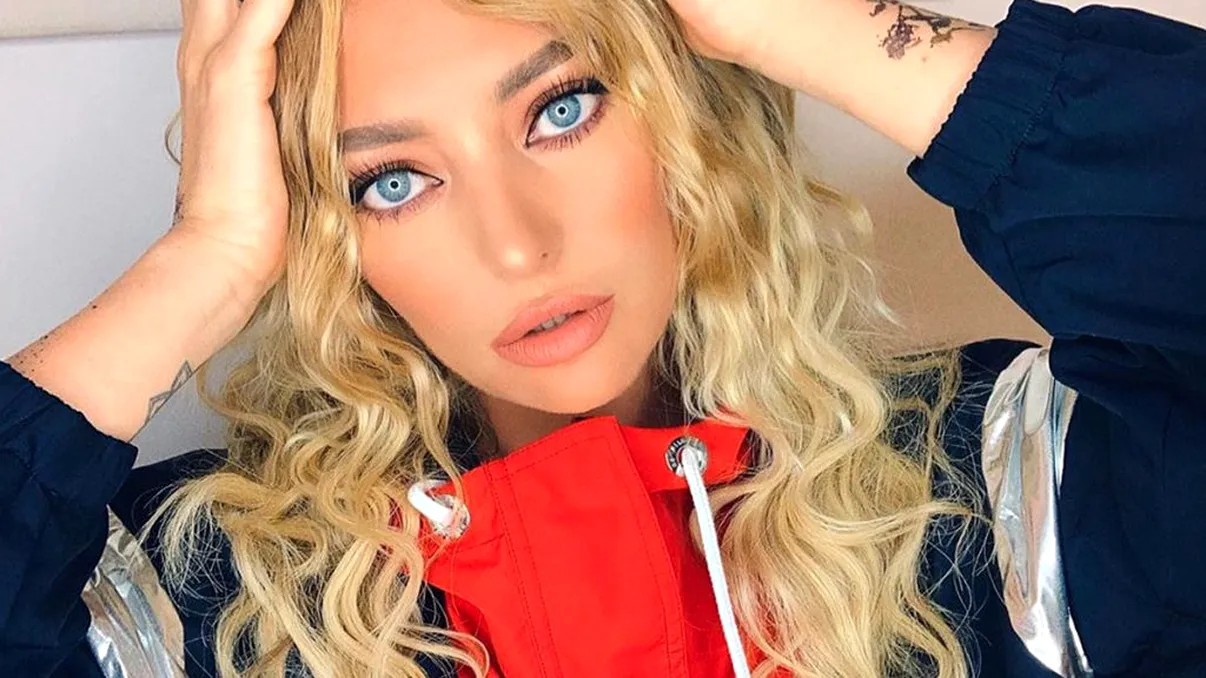 Video postat de Delia Matache pe Internet. Fanii au râs cu lacrimi. Mai ceva ca la iUmor