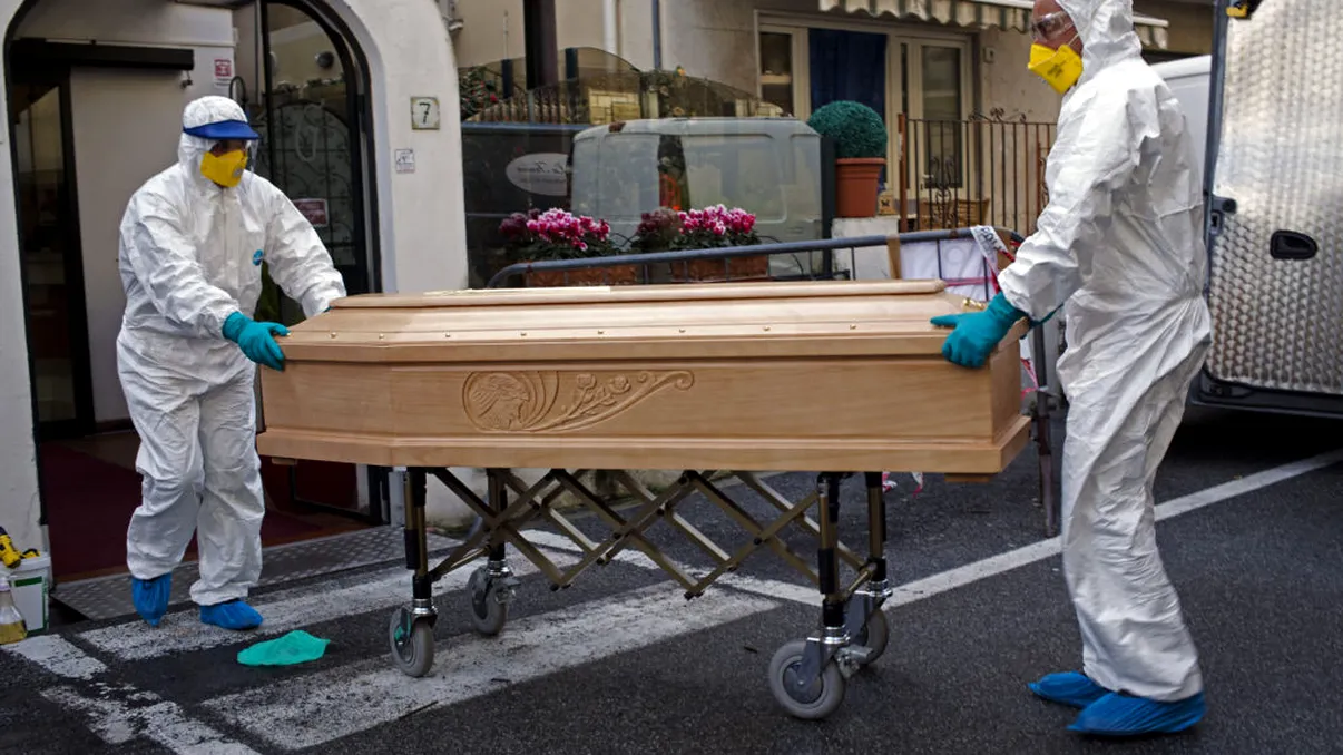 Strigăt disperat din partea infirmierilor din Italia: 