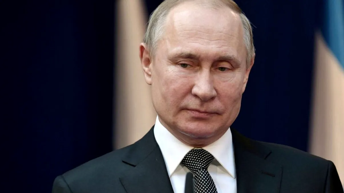 Vladimir Putin vrea ca Dumnezeu să fie trecut în noua Constituție. Ce statut vor avea căsătoriile între homosexuali