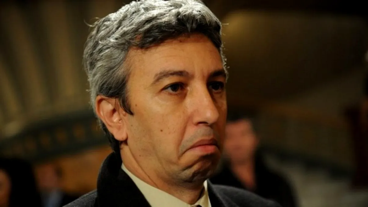 Cum a fost surprins Dan Diaconescu în oraș, în plină pandemie. Oamenii s-au uitat lung după el