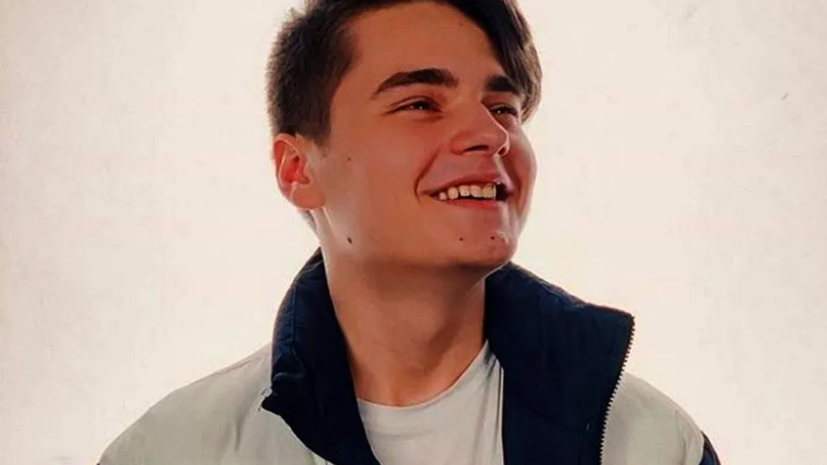 Cum a ieșit Selly pe stradă în plină pandemie. Oamenii s-au uitat lung la el: ”Nu le porți cum trebuie!”