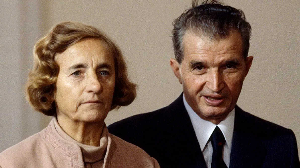 Obiceiul bizar al soților Ceaușescu. Ce făcea dictatorul în fiecare zi cu unul dintre angajați
