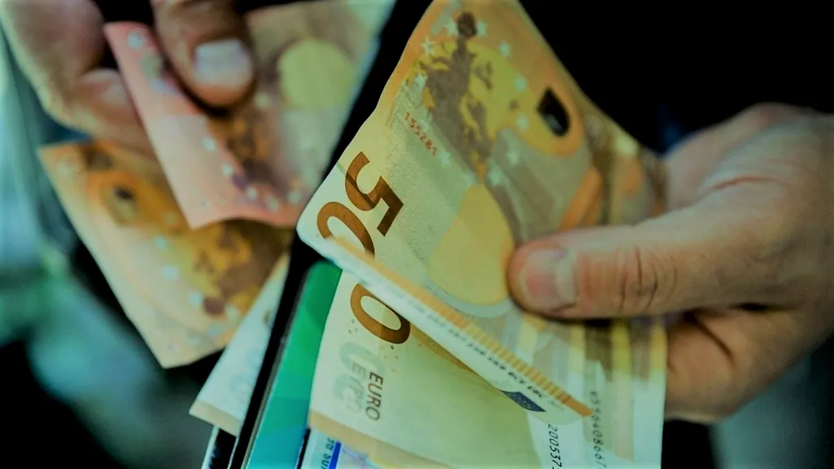 15.000 de euro pentru fiecare român care e dispus să facă asta. Anunțul care va schimba România