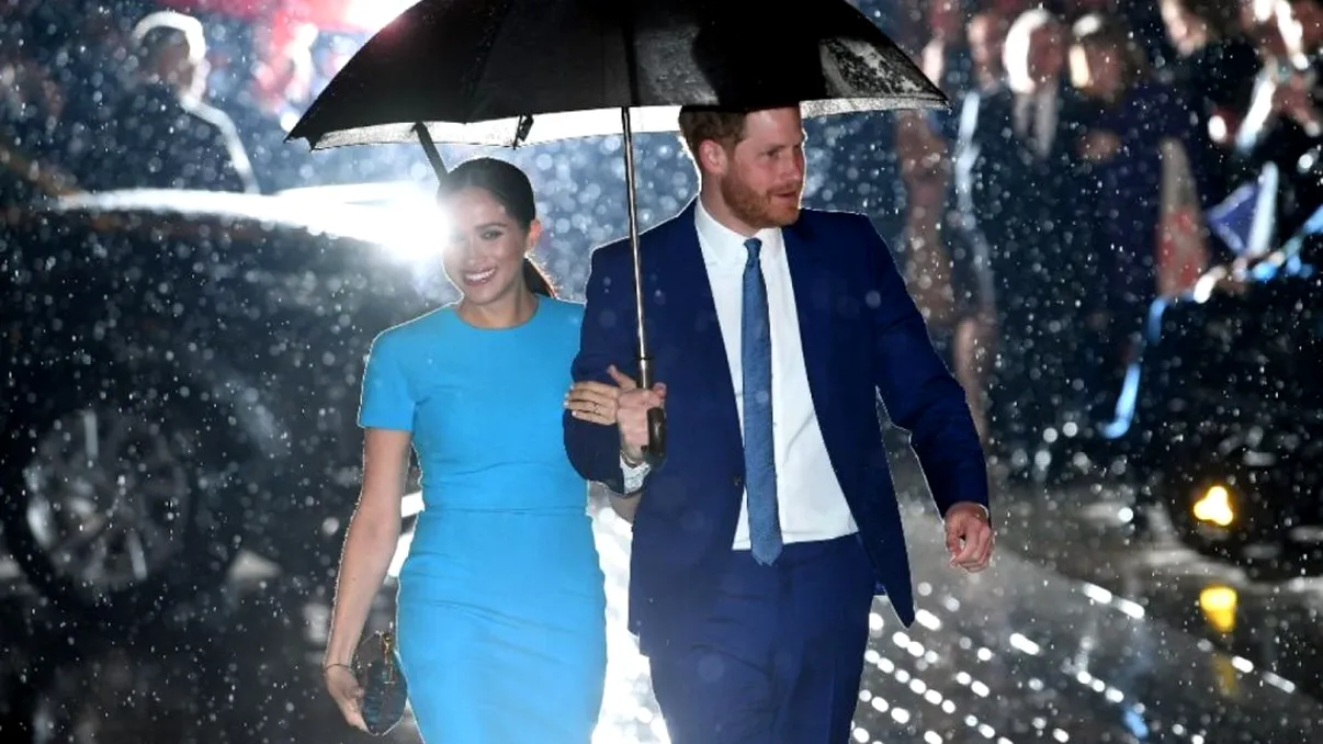 De ce s-a îndrăgostit, de fapt, Prințul Harry de Meghan Markle. Fostul majordom al Casei Regale face dezvăluiri uimitoare