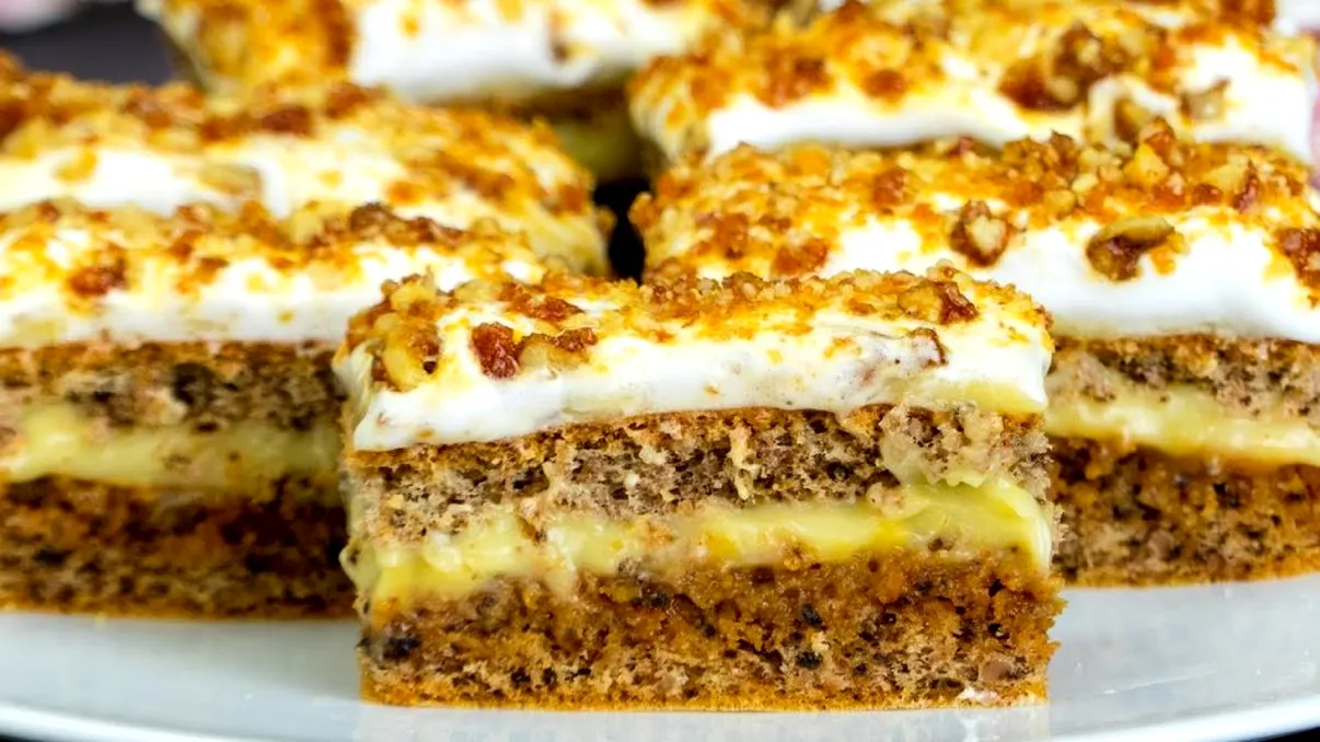 Prăjitura cu nuci caramelizate. E la fel de delicioasă precum arată!