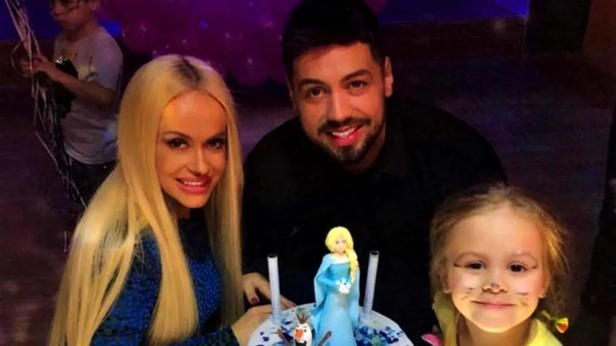 Anda Adam, în pragul divorțului? Gestul tranșant făcut de artistă la adresa soțului