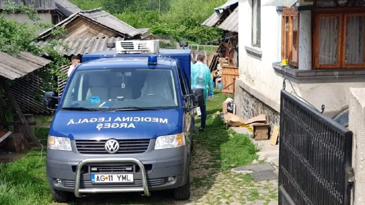 Detalii cutremurătoare despre crima din Argeș. Apelul disperat al fetei de 12 ani. ”Te rog, nu mă lăsa si singură”.
