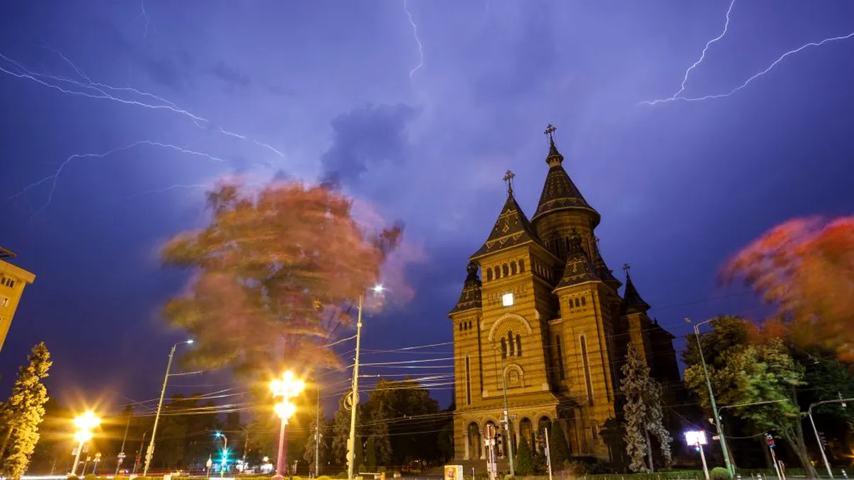 România, lovită de urgie! Avertizare meteo de ultimă oră de la ANM