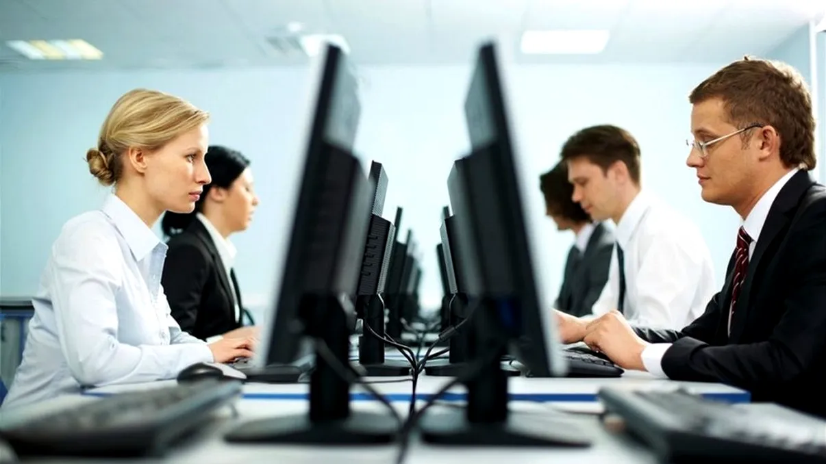 Schimbări în Codul Muncii 2020. Ce recompense primesc angajații