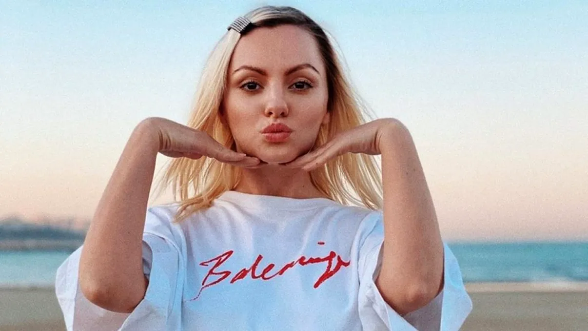 Alexandra Stan, remarcă neașteptată în online: „Eu sunt trecută, tu ești fresh“