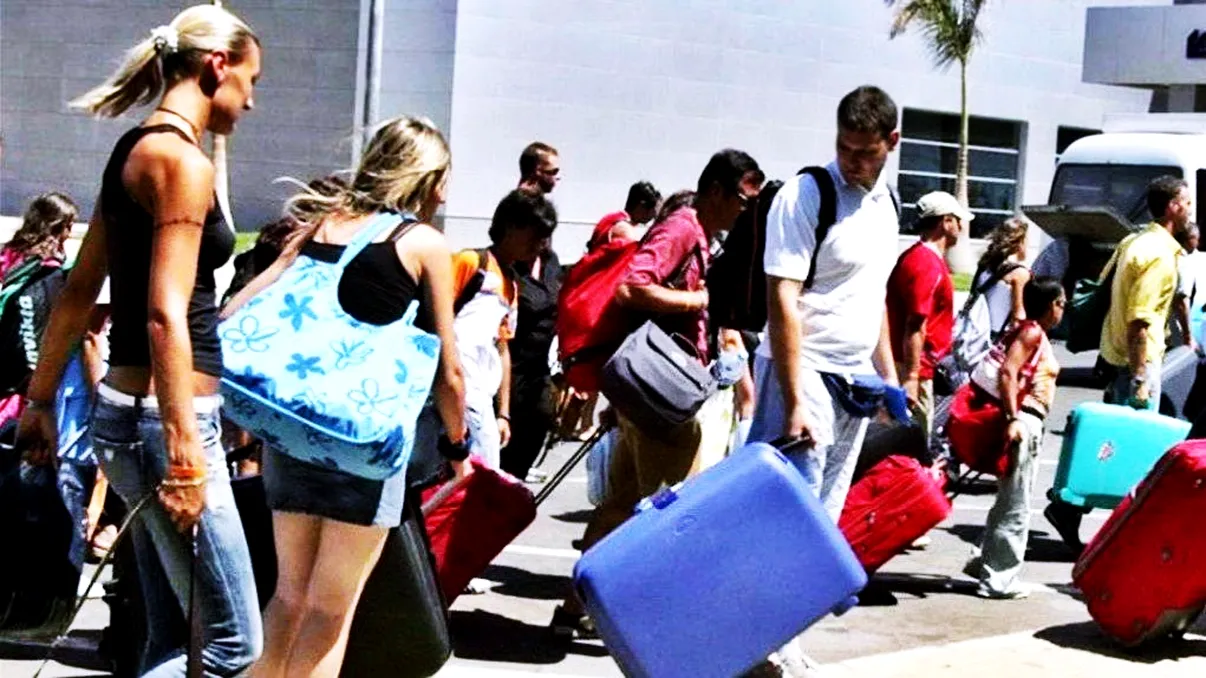 Ce pățesc turiștii români care ajung la granița cu Grecia. Aleg persoane la întâmplare