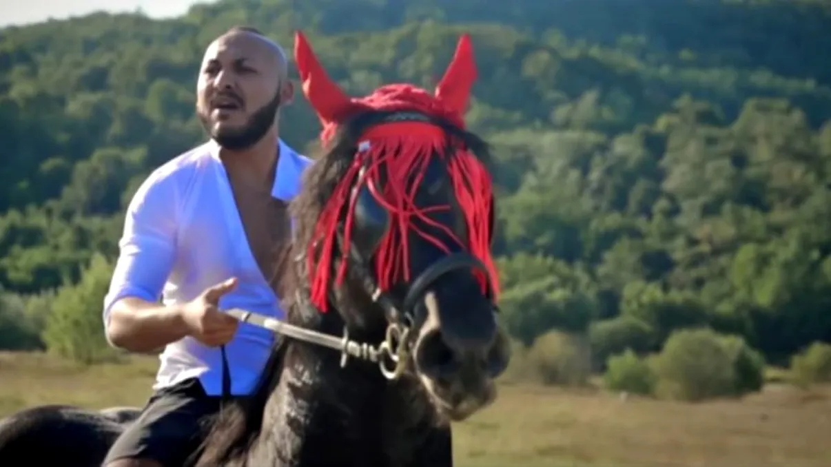 Dani Mocanu are o nouă iubită. Primele imagini cu tânăra