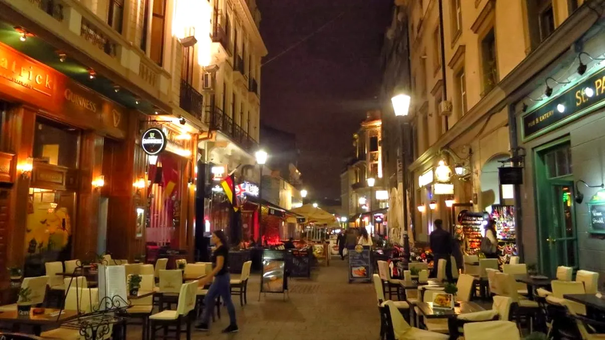 Mască de protecție și în Centrul Vechi. Vestea șoc venită în urmă cu puțin timp