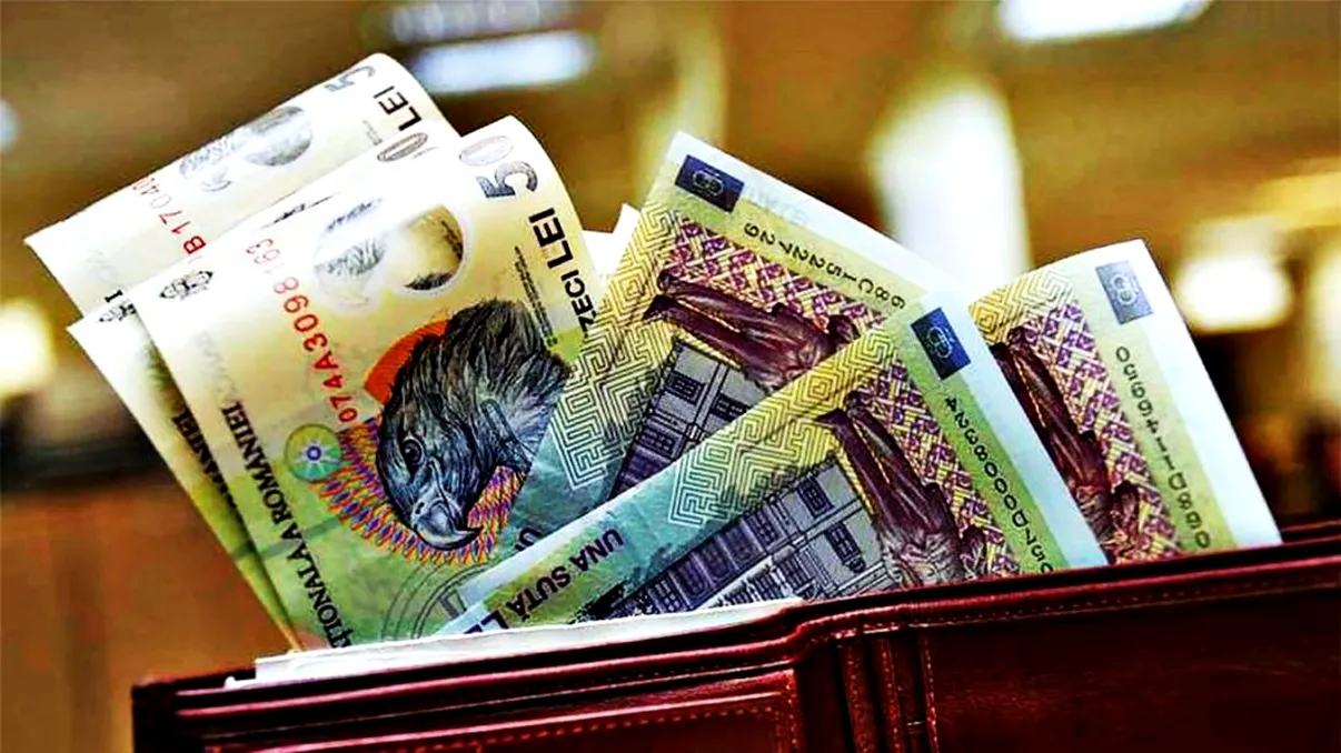 Parlamentarii s-au răzgândit. Legea salariilor a fost desființată