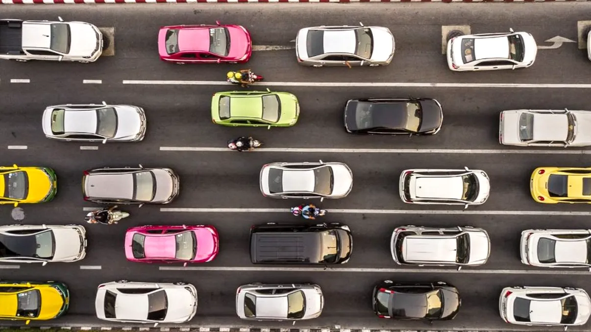 Pericol pentru mii de șoferi din România. Ce se întâmplă cu polița RCA