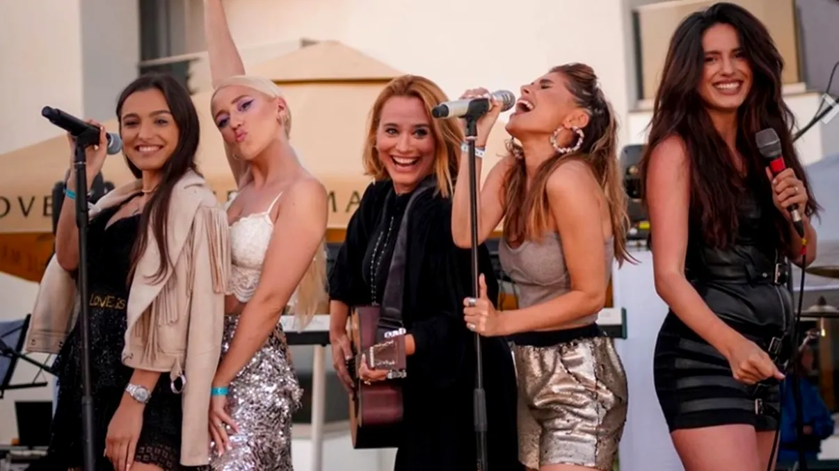 Gestul rușinos făcut de Alexia Eram și alte două vedete, după petrecerea la care s-a îmbolnăvit Andreea Esca