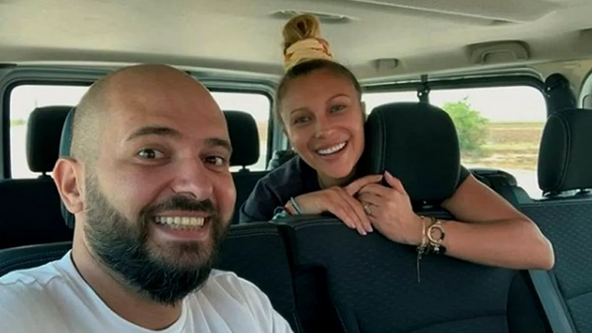 Ce a mărturisit Lora când s-a întors în România. Mesajul artistei i-a făcut pe mulți să plângă