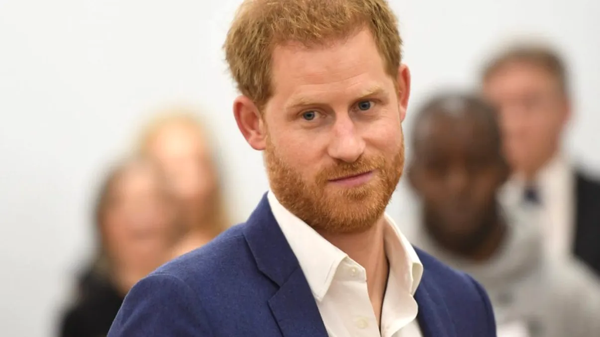 Secretul pe care Prințul Harry l-a ținut ascuns de Meghan Markle și de regină. Ce s-a întâmplat în copilăria sa sălbatică