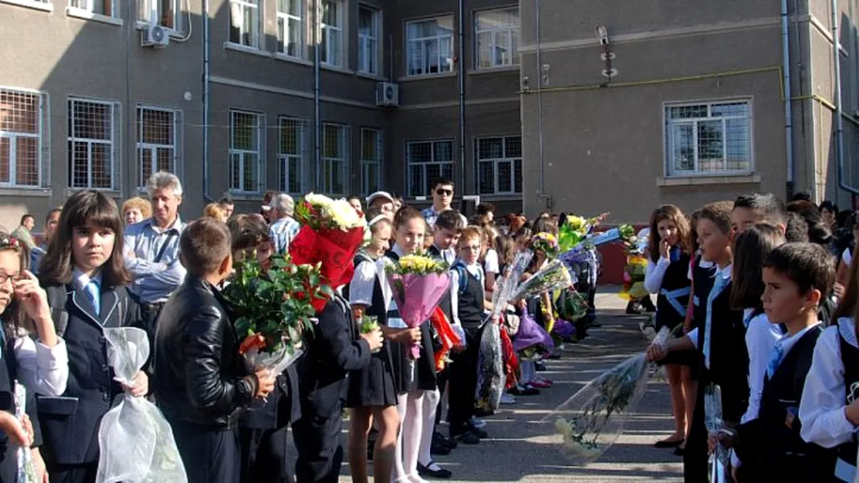 Cum și când începe anul școlar 2020-2021. Planurile pregătite de Guvern