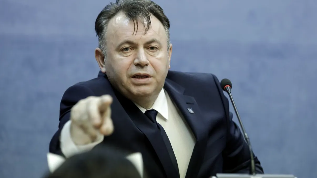 Unde se relaxează ministrul Nelu Tătaru când nu e la Guvern. Cu cine a apărut la un restaurant cunoscut