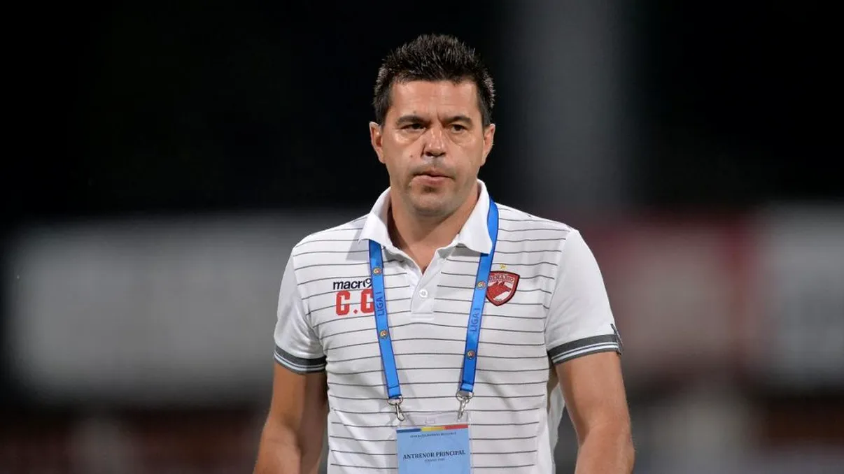 Dinamo s-a făcut de râs la debutul lui Contra, chiar sub privirile lui Cortacero