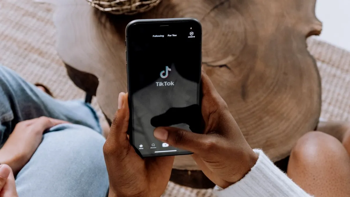 Ce se întâmplă cu versiunea chinezească a TikTok. Nici dezvoltatorul ei nu se aștepta la așa ceva