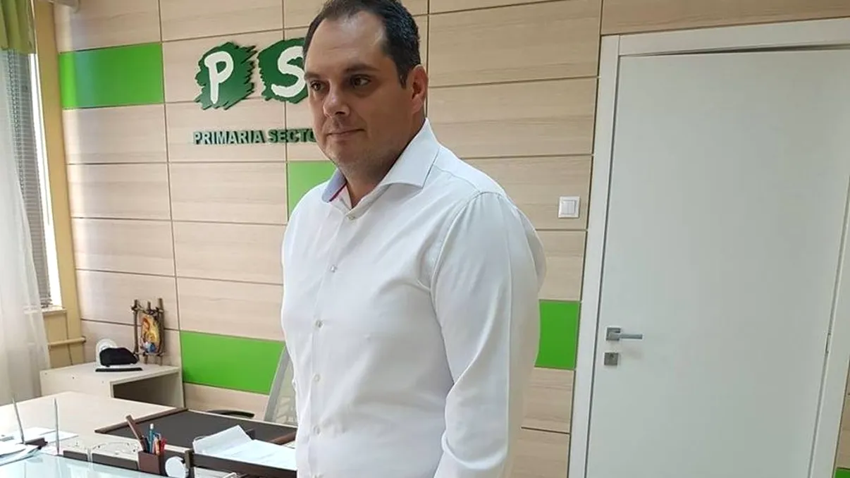 Cine este, de fapt, Cristian Zărescu, cel care l-a înregistrat pe Nicușor Dan