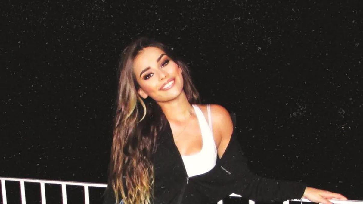 Cum arată Mădălina de la Puterea Dragostei după ce concurenții au aruncat cu clor pe ea: ”Voma, nu mai vedea”