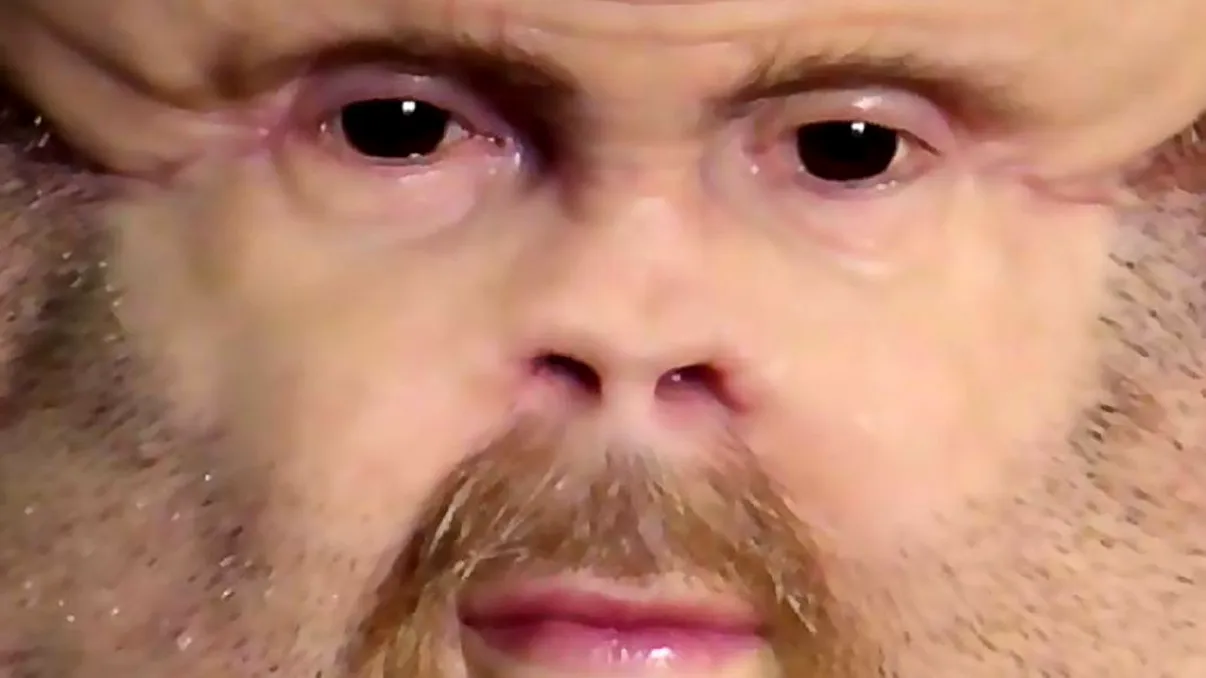 Cum arată omul care nu ar muri niciodată într-un accident de mașină VIDEO