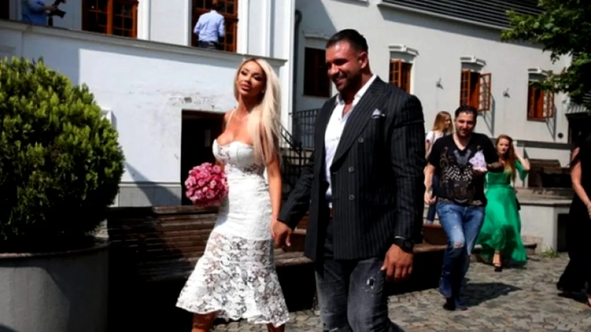 Ce a făcut Bianca Drăgușanu la câteva ore de la despărțirea de Alex Bodi! Bărbatul se va înfuria