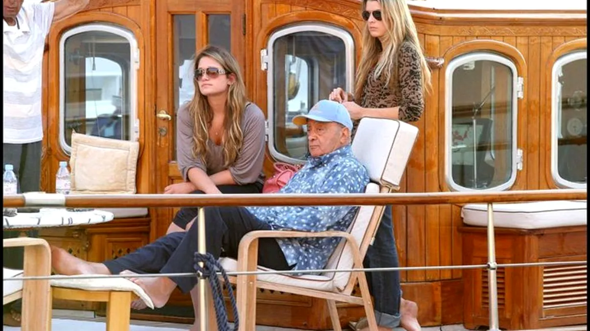 Probleme în familia lui Dodi Al-Fayed, fostul iubit al Prințesei Diana. Prin ce dramă trec toți