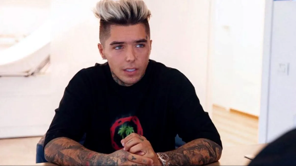 După Alex Velea, Lino Golden atacă încă o vedetă TV: ‘O fac aripioare’