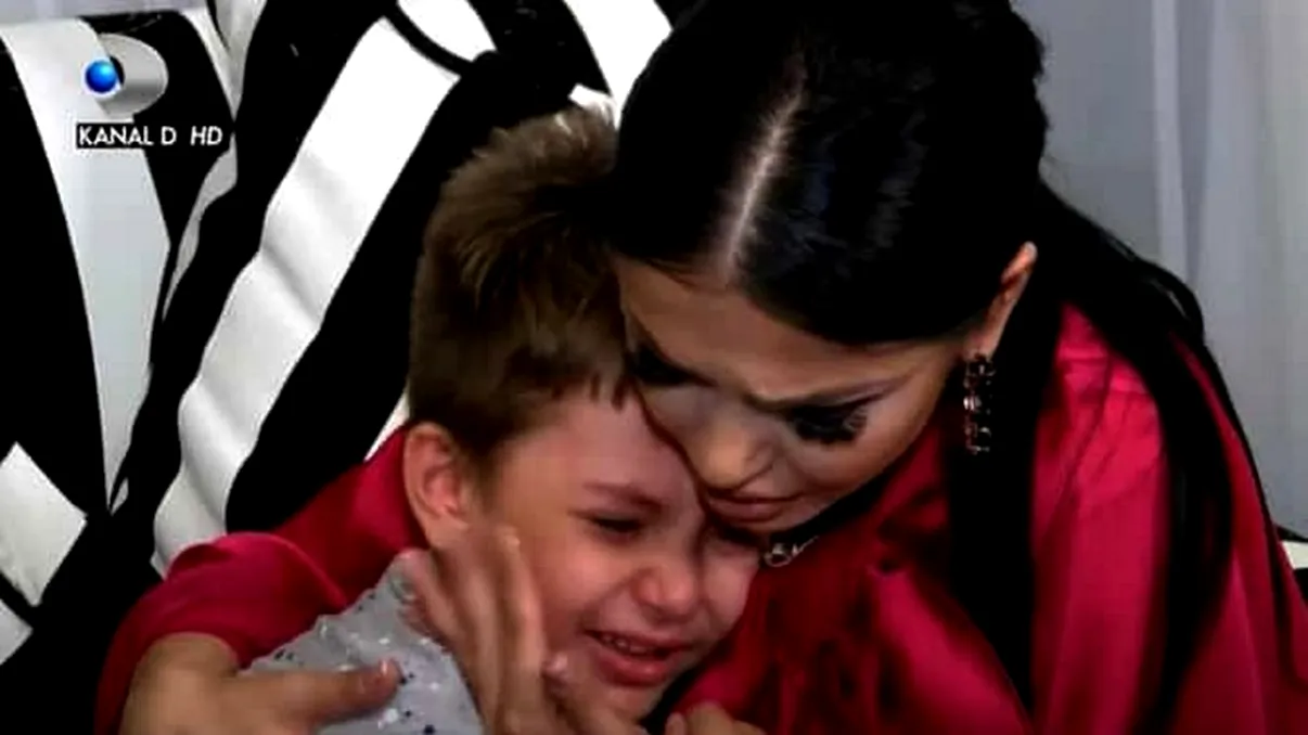 Fiul Andreei Mantea a rupt plânsul. Vestea dată de mama lui l-a enervat cumplit