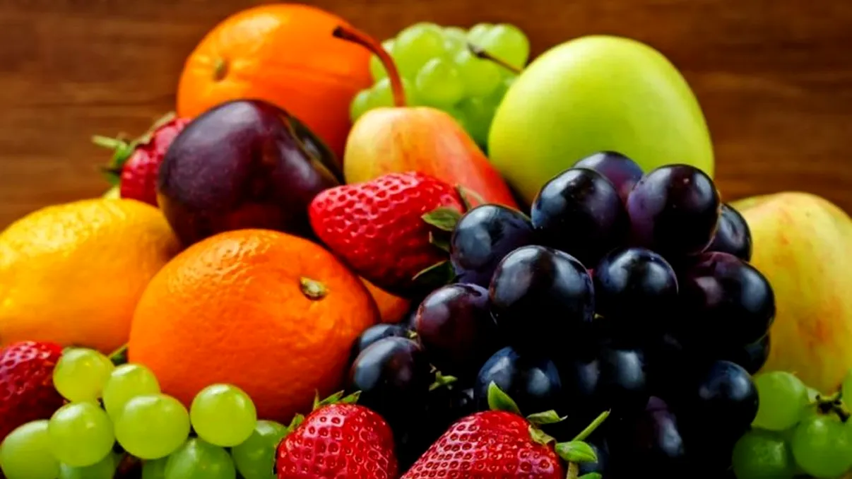 Fructul care face minuni pentru români. Este mai bun decât medicamentele