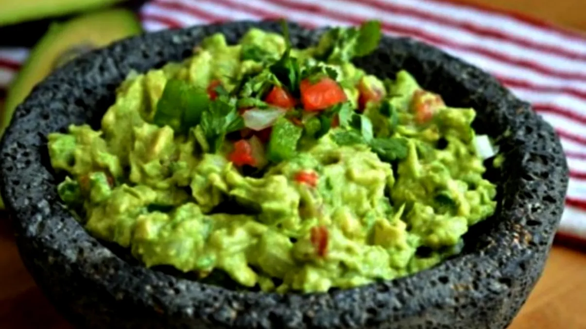 Cum faci acasă cel mai bun guacamole. La ce sunt atente toate gospodinele