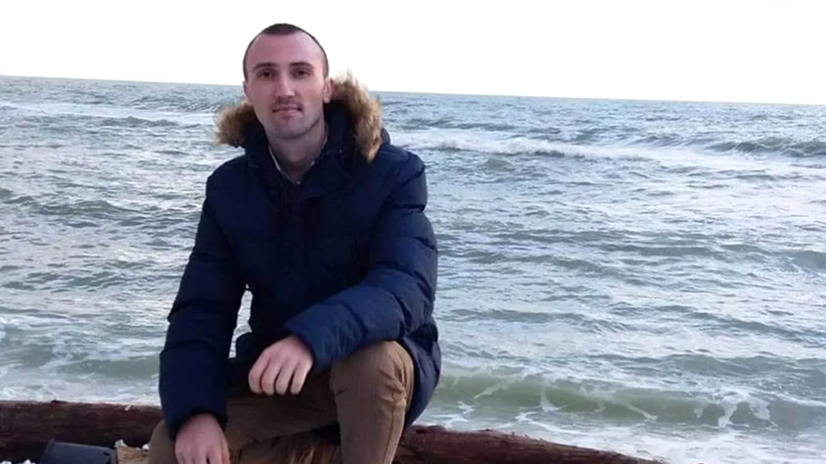 Medicii avertizează. Moarte suspectă de COVID-19 la un tânăr de 26 de ani. Robert avea doar o tuse ușoară, iar testul PCR îi ieșise negativ