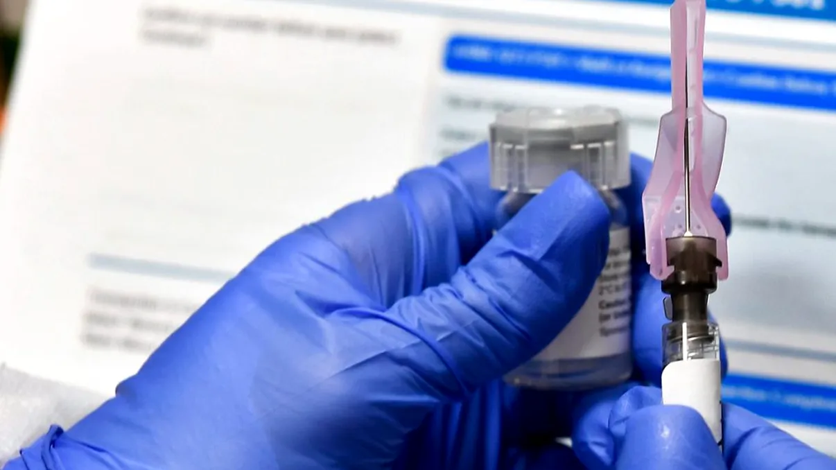 Reușită colosală pentru Moderna. Cât timp este eficient în corp, de fapt, vaccinul anti-covid-19